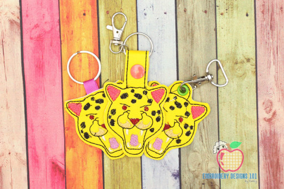 A Professional's Review: The Leopard Face Keyfob ITH Design